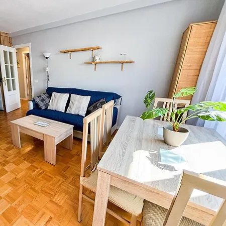 Céntrico , Cómodo, Tranquilo Y Con Wifi Apartamento *